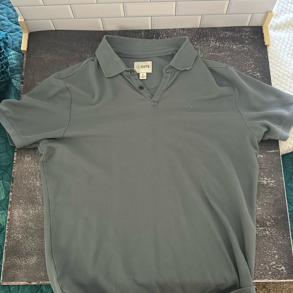 Cuts Green Polo Small
